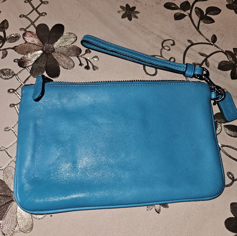 Coach New York Teal Zip Pouch Wristlet - Picture 5 of 5